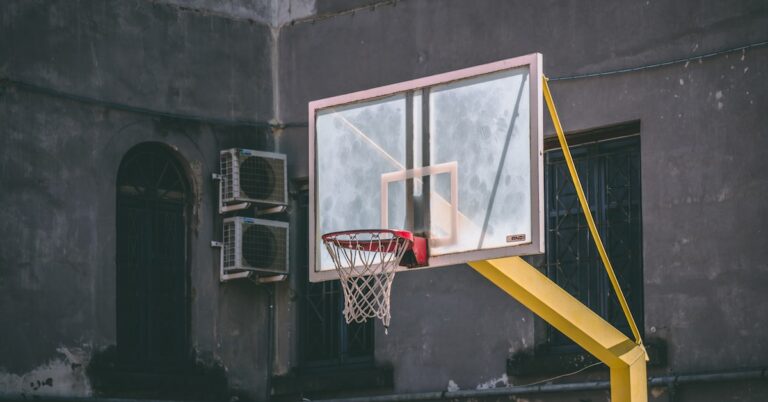 slam dunk: Idiom Meaning and Origin